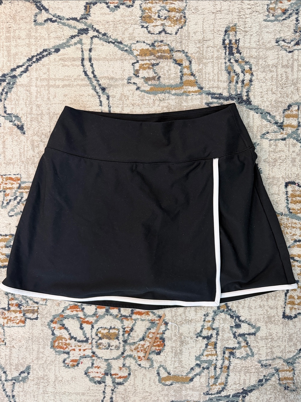ABERCROMBIE Black Skort with White Trim - Women Skirt